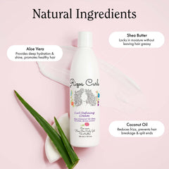 Rizos Curls applying cream with hands shows easy daily styling and hold.
