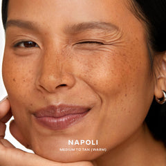 Saie bronzer packaging label showing clean ingredients and vegan commitment