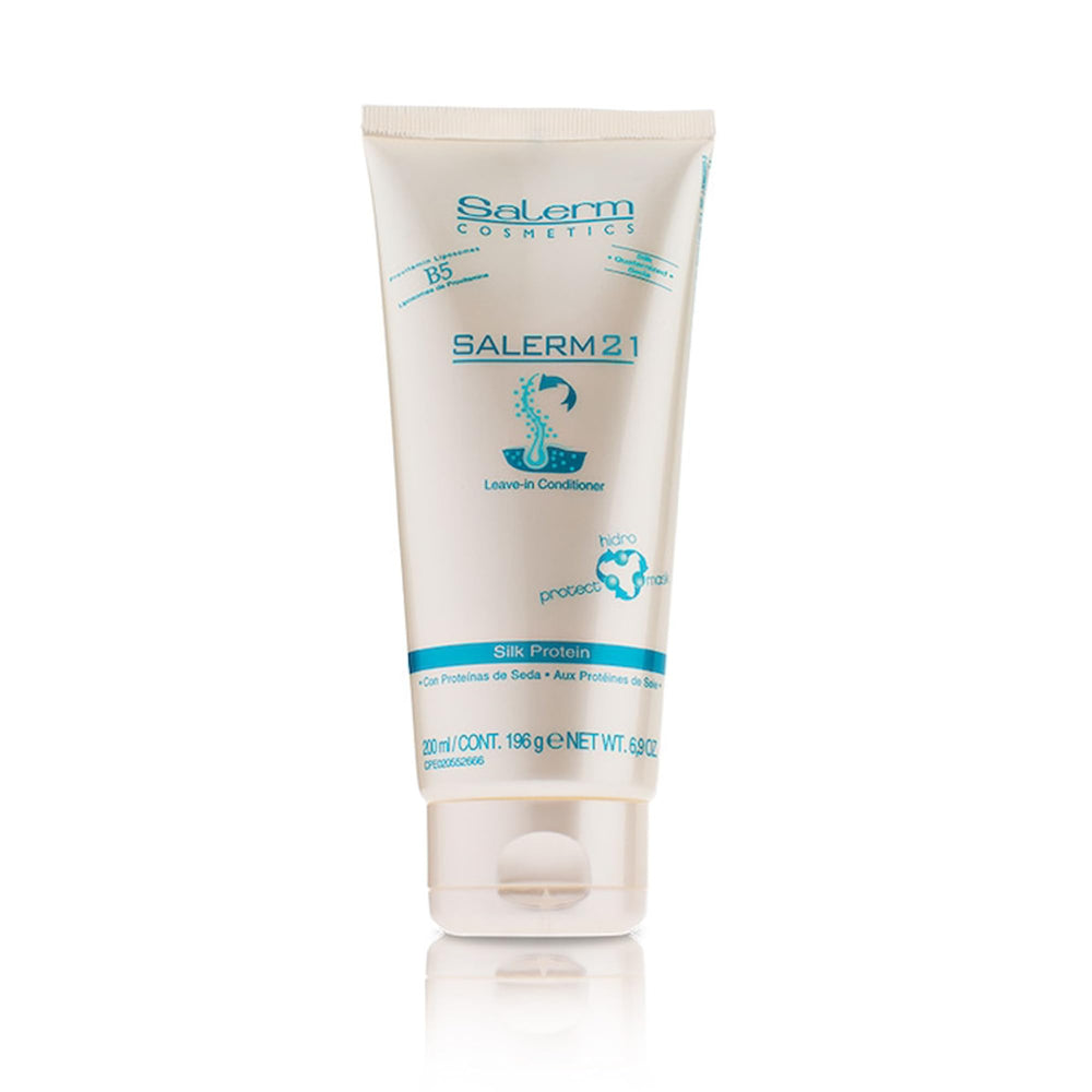 SALERM 21 Silk Protein bottle ready to hydrate and add subtle shine.