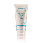 SALERM 21 Silk Protein bottle ready to hydrate and add subtle shine.