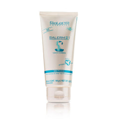 SALERM 21 Silk Protein bottle ready to hydrate and add subtle shine.