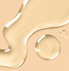Saltair Santal Bloom oil pour reveals a luxurious, nourishing texture.
