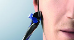 Schick Hydro 5 hydrating gel reservoir demonstrates ongoing moisture during shaving.