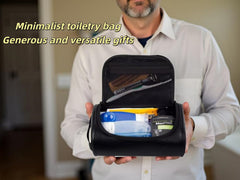 Shcnlery men's toiletry bag side pocket highlights secure storage for essentials.