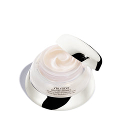 Shiseido Bio-Performance texture swirl shows creamy skin nourishment