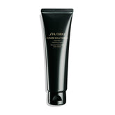 Shiseido Future Solution LX foam pour demonstrates rich cleansing for refreshed skin.