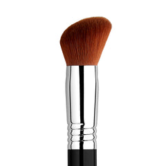 Sigma Beauty F47 Multitasker close-up bristles show soft synthetic fibers for gentle application