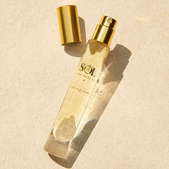 Sol de Janeiro Cheirosa 62 spray mist captures quick aroma release.