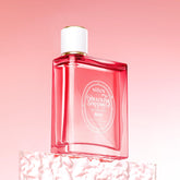 Sttes Perfume 400# June Flower Fruit top notes of plum and strawberry for bright daytime appeal.