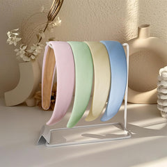TERSE versatile accessory highlights ability to coordinate with various outfits and occasions.