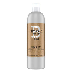 TIGI Bed Head para hombres: botella visible, acondicionador refrescante que añade brillo y volumen.