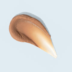 TiZO3 mineral filter close-up highlighting zinc and titanium oxides for protection.