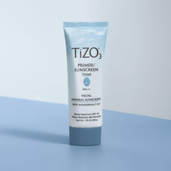 TiZO3 water-resistant 80-minute label for active days.