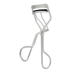 Tweezerman Curl 60 angle-curve captures every lash for round eyes.