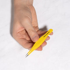 Tweezerman First Aid Splintertweeze calibrated tension for smooth control