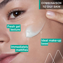 Uriage Hyseac mat priming application image showing smooth skin-ready base