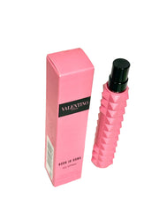 Valentino Donna Born in Roma flacon pour shows spray action for quick touch-ups.