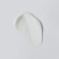 Versed Skin Soak Rich Moisture face cream with squalane oil closeup suggests lasting hydration