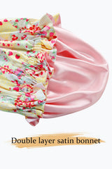 Vettres bonnet ruffled trim closeup highlights soft double-layer edge for comfortable wear.