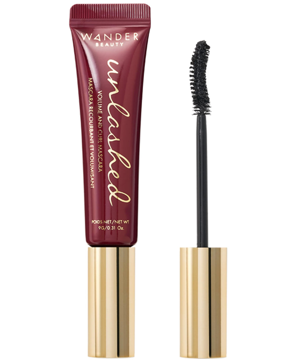 Wander Beauty Unlashed wand-application close-up for precise lash definition