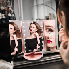 WEILY makeup mirror shows 2x-3x magnification for detailed eyeliner and lash work.