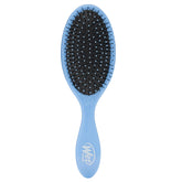 Wet Brush Original Detangler Sky closeup with flexible bristles for gentle detangling