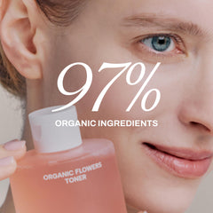 Whamisa Organic Flowers Toner demonstrates quick absorption with a lightweight application.