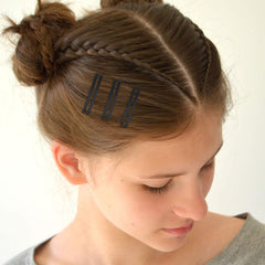 WILLBOND coffee-tone hair clip closeup provides chic retro styling