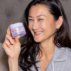 Bakuchiol close-up from Womaness Overnight Magic highlighting gentle anti-aging
