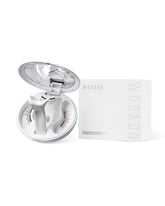 WOSADO V26 Savannah Breez kit open shows reusable magnetic lashes for easy, glue-free application.
