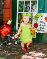 WOVOWOVO plush green bow adds cheerful holiday flair to outfits.