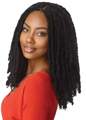 Dramatic 24-inch length of X-pression Outre Twisted Up 3X Afro Twist for movement.