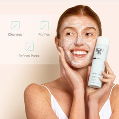 Yonka Lait Nettoyant cream-texture closeup highlights velvety cleansing for dry skin