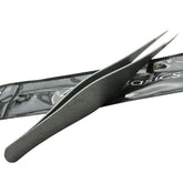 Zizzili Basics ingrown hair tweezers with precision tips for safe hair removal