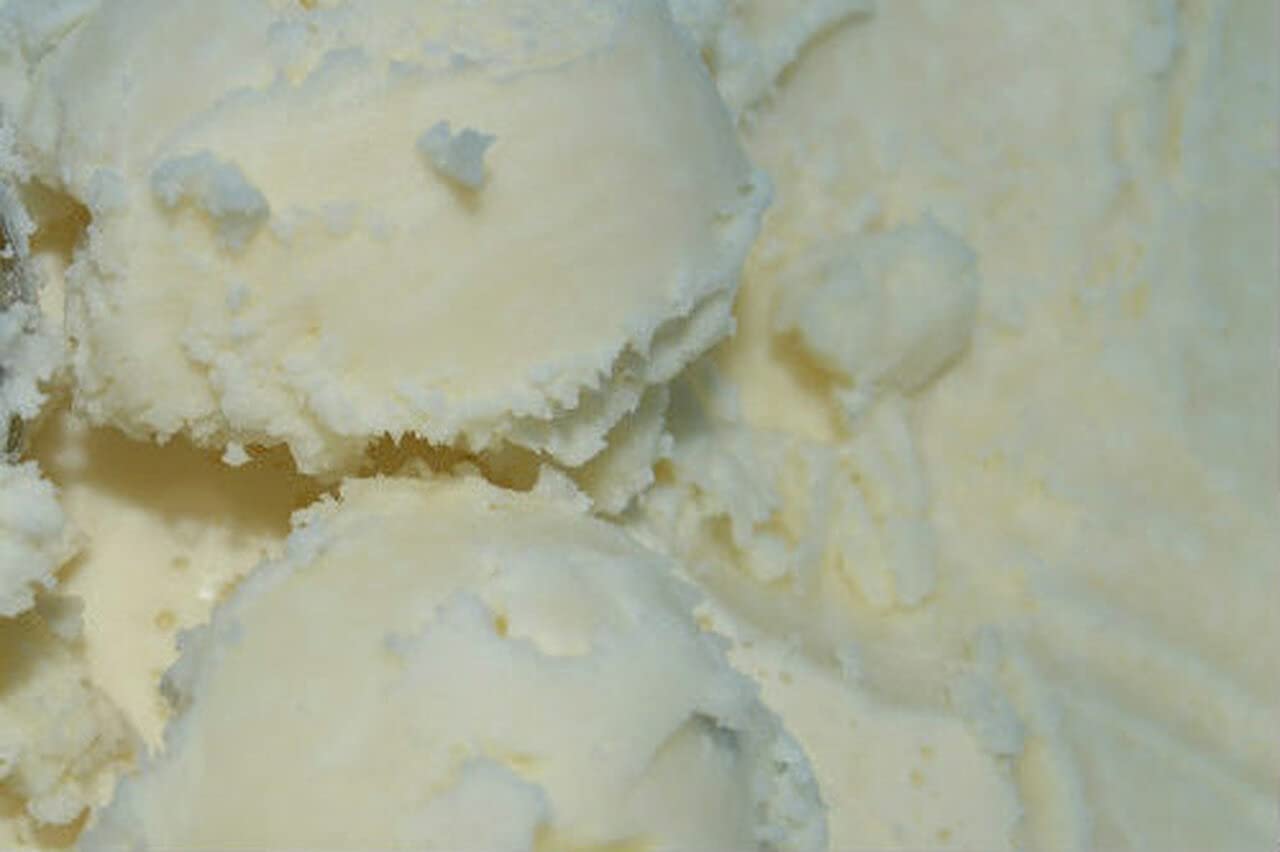 3CAYG Mango Butter on skin demonstrates melt-on-contact emollience.