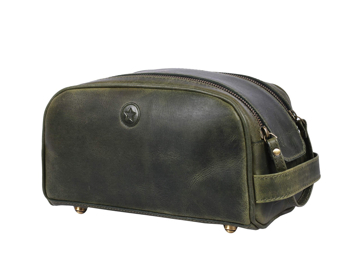 Aaron Leather Goods Vendimia Estilo 10-inch leather toiletry pouch with waterproof lining for travel