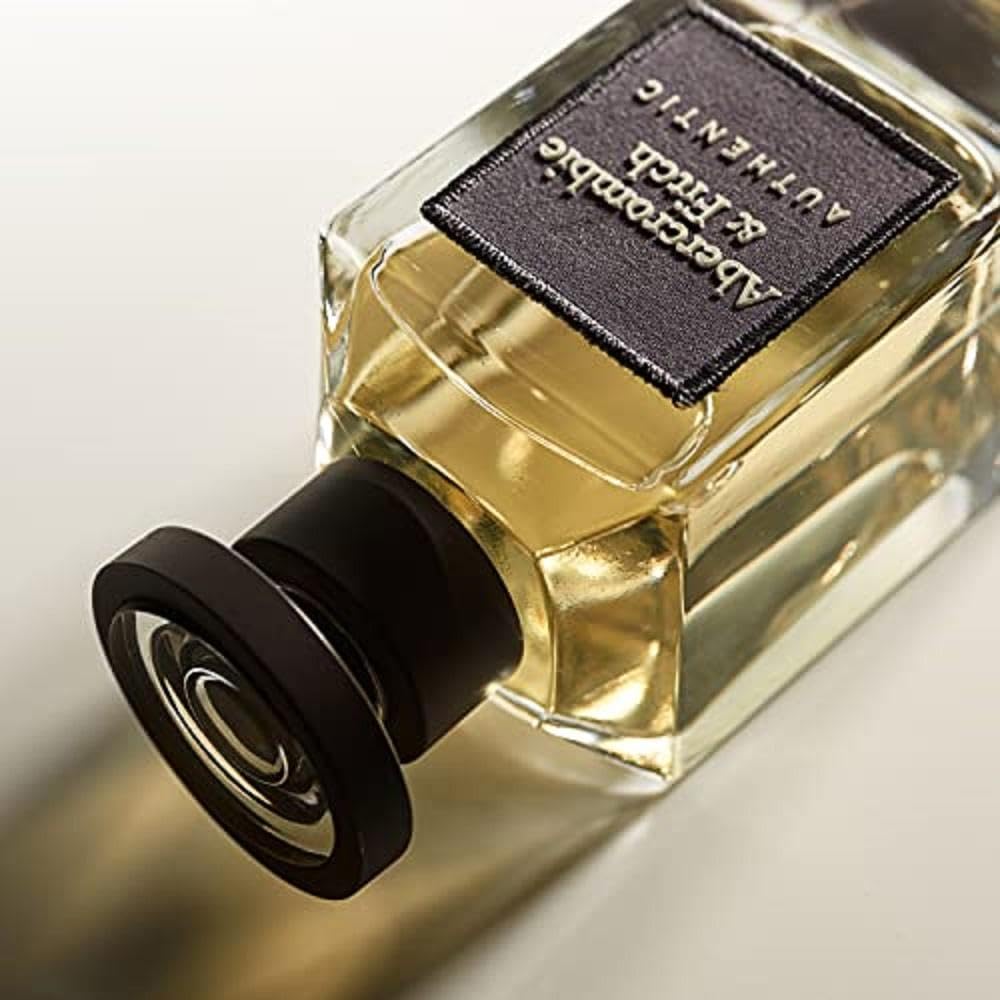 Abercrombie & Fitch Authentic Men EDT back notes close-up, highlighting citrus and wood cohesion.
