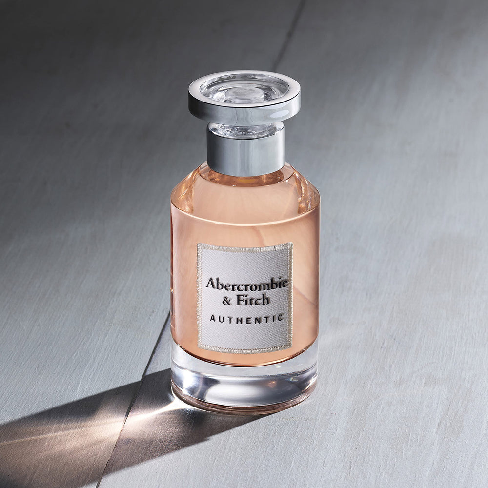 Abercrombie & Fitch Authentic Women woody-base close-up, lasting sophistication.