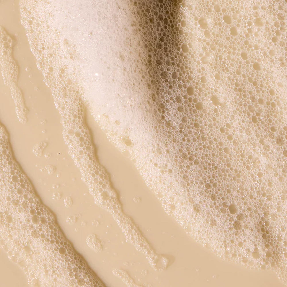 Acure Simply Smoothing Shampoo suitable for color-treated hair with gentle cleansing.