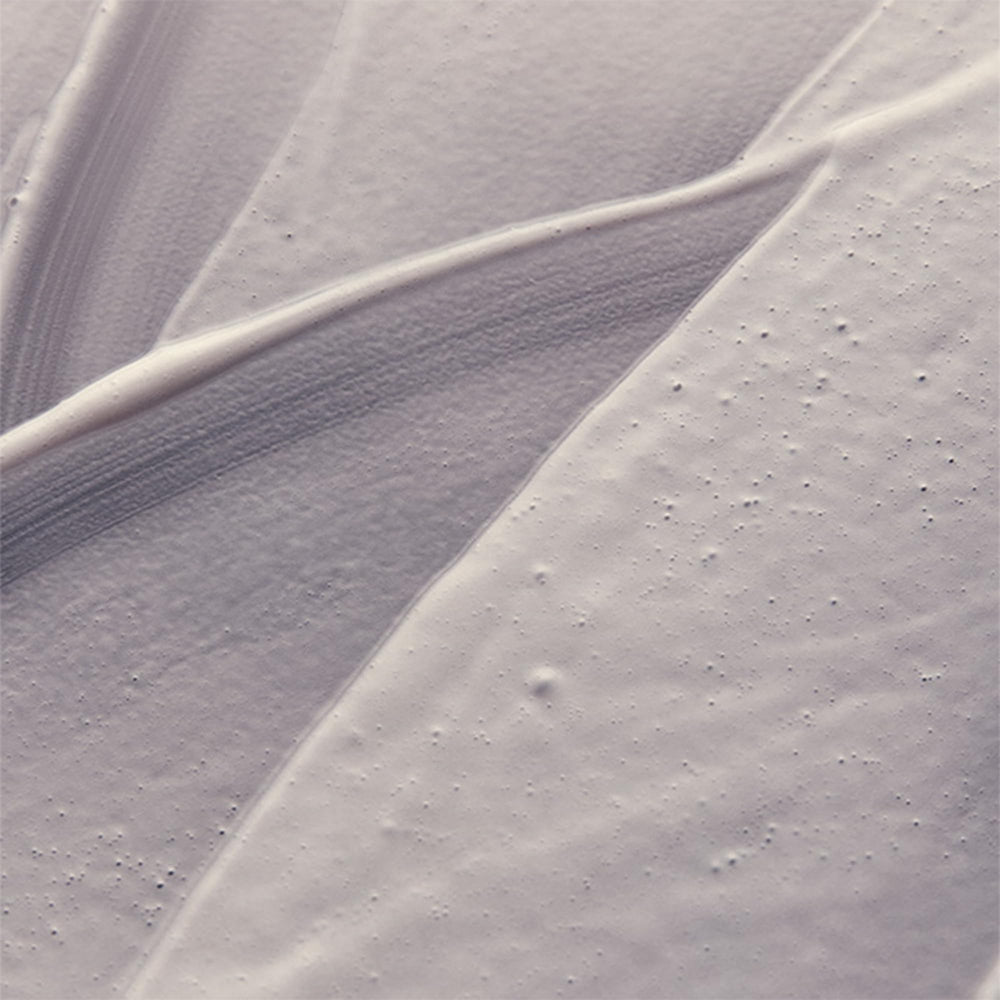 Herbaceous, woody, spicy aroma notes evoke spa-inspired ritual.