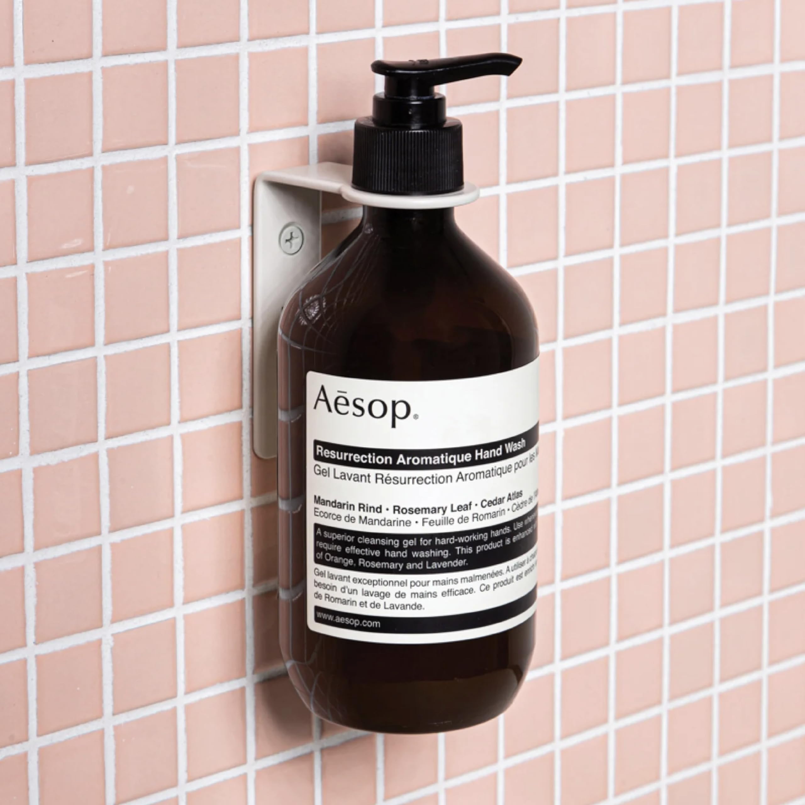 Gentle lather from Aesop hand wash delivers cleansing without tightness
