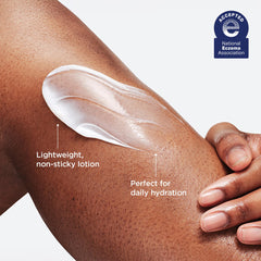 AESTURA ATOBARRIER365 bottle pump close-up, easy application for dry skin.