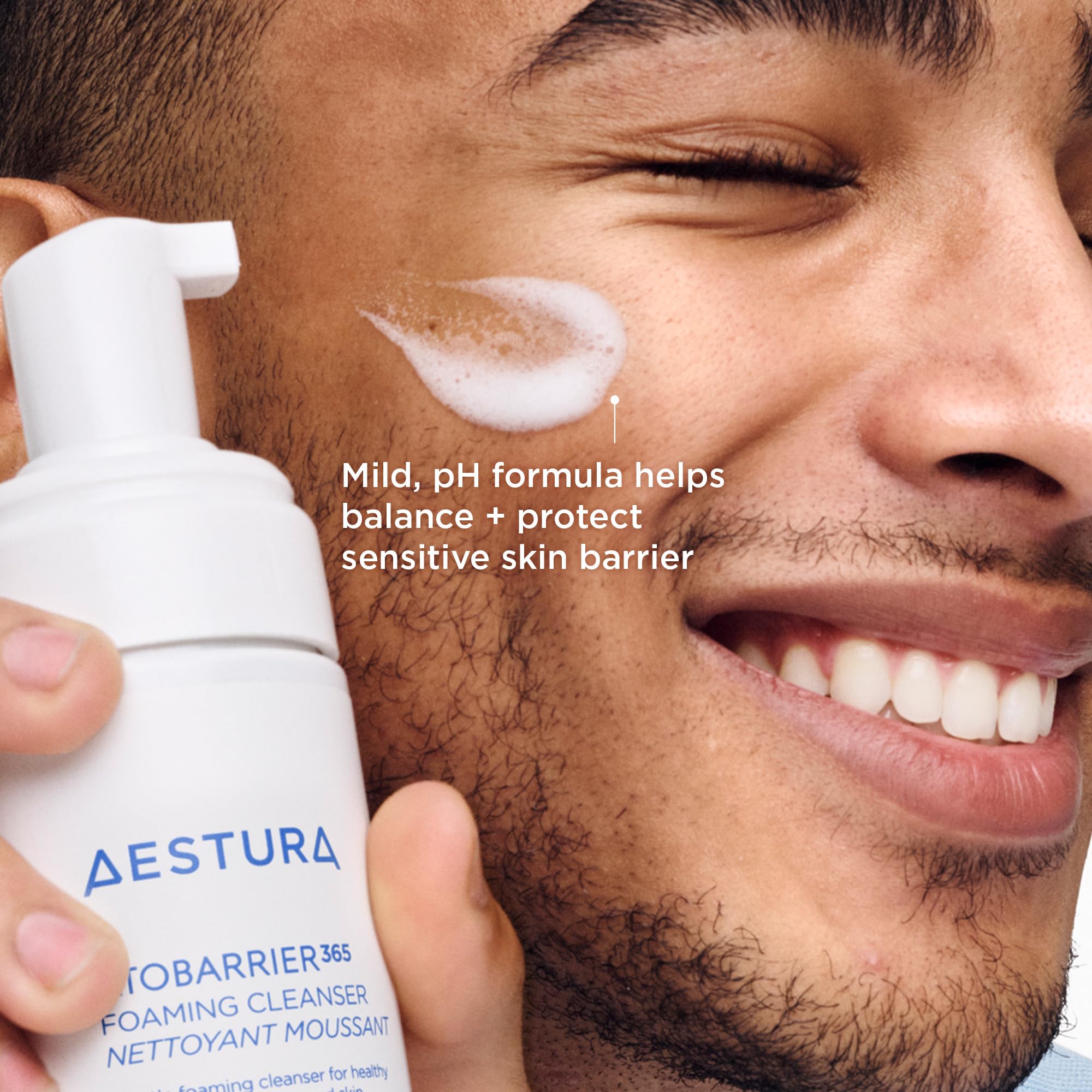 AESTURA ATOBARRIER365 glycerin-rich formula close-up demonstrates hydrating cleanse.