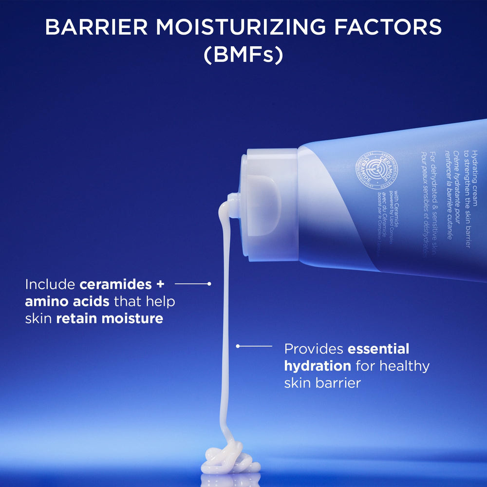 AESTURA ATOBARRIER365 texture close-up demonstrates non-greasy, fast-absorbing finish.
