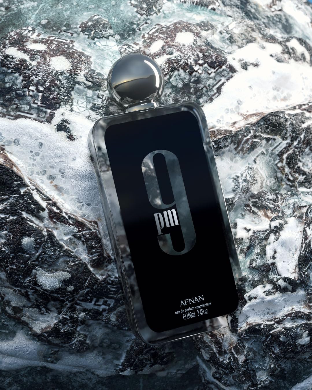 Afnan 9 PM for Men spray application captures easy-to-use long-lasting fragrance experience.