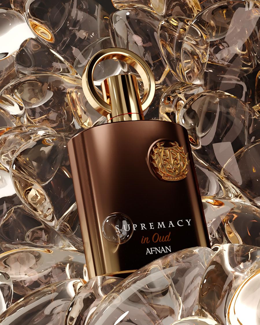 Afnan Supremacy middle notes blend agarwood with sweet accord on the skin