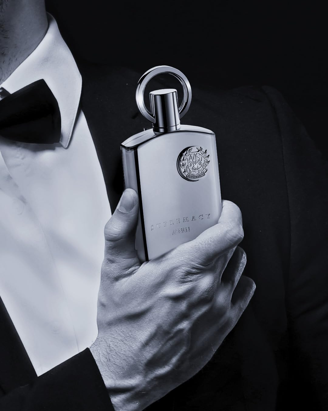 Afnan Supremacy Silver gift-ready box signaling premium gifting moment.