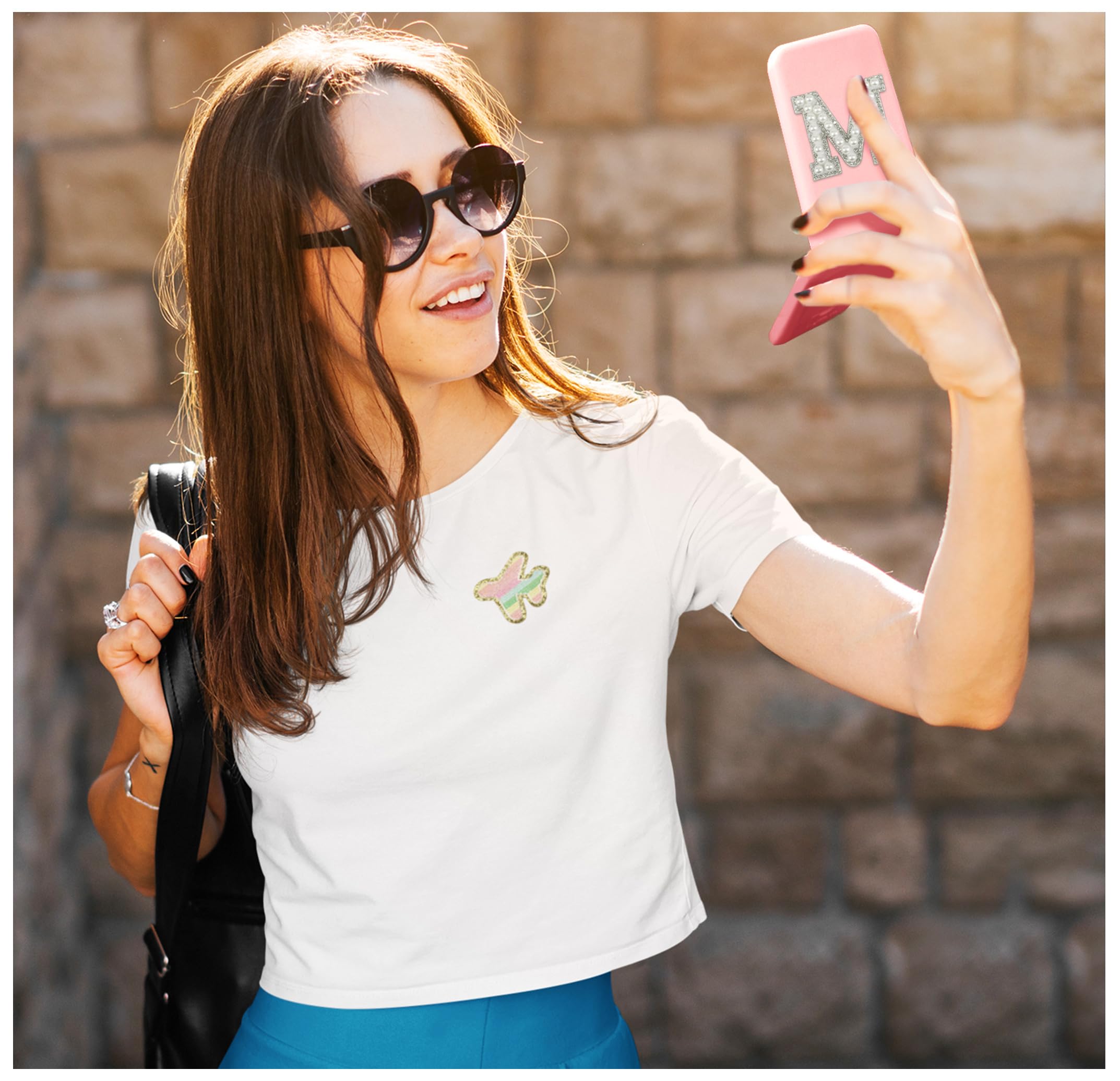 Aganmi Preppy Stuff travel mirror with LED lights for evening makeup.