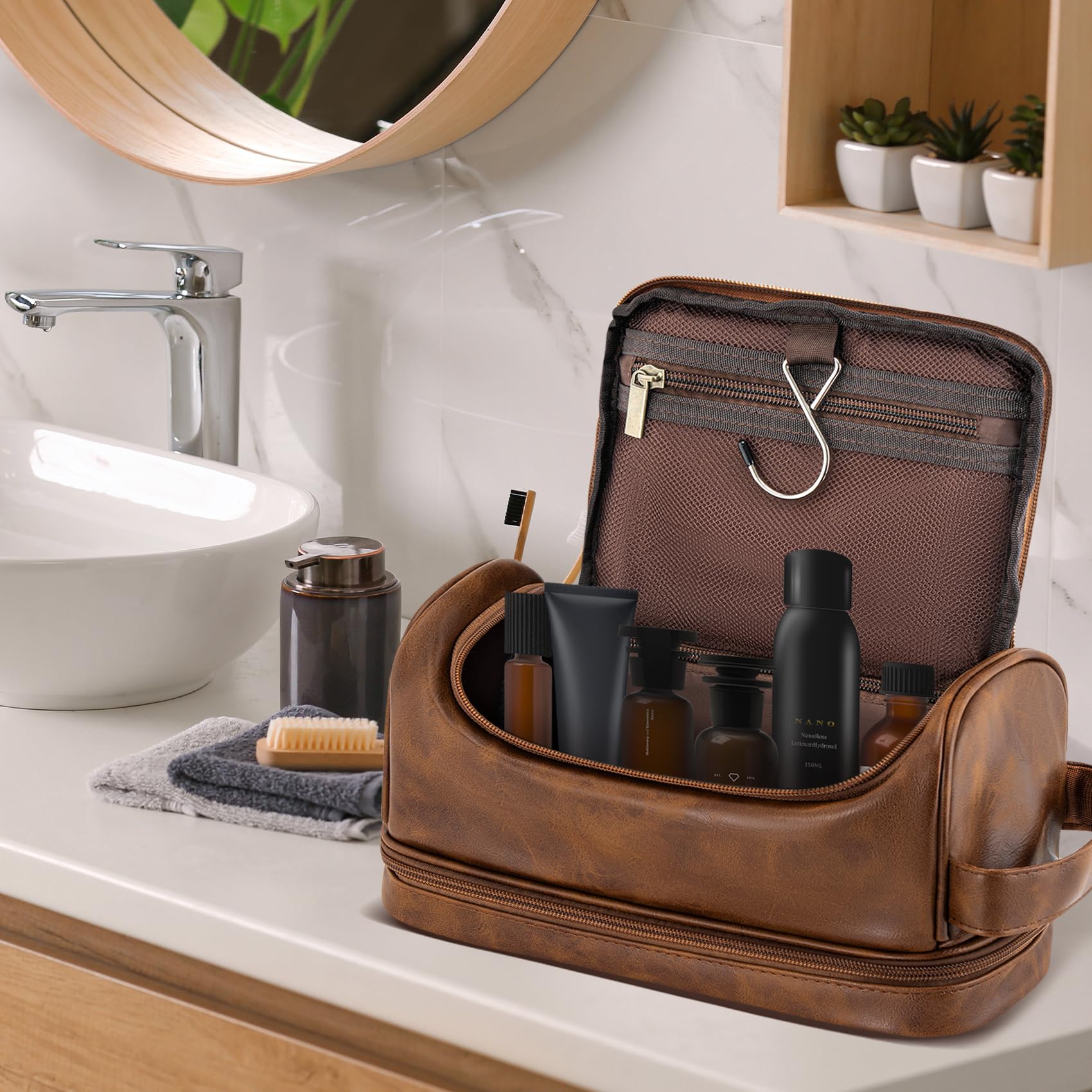 Aganmi toiletry bag interior showing a mesh pocket for organized storage