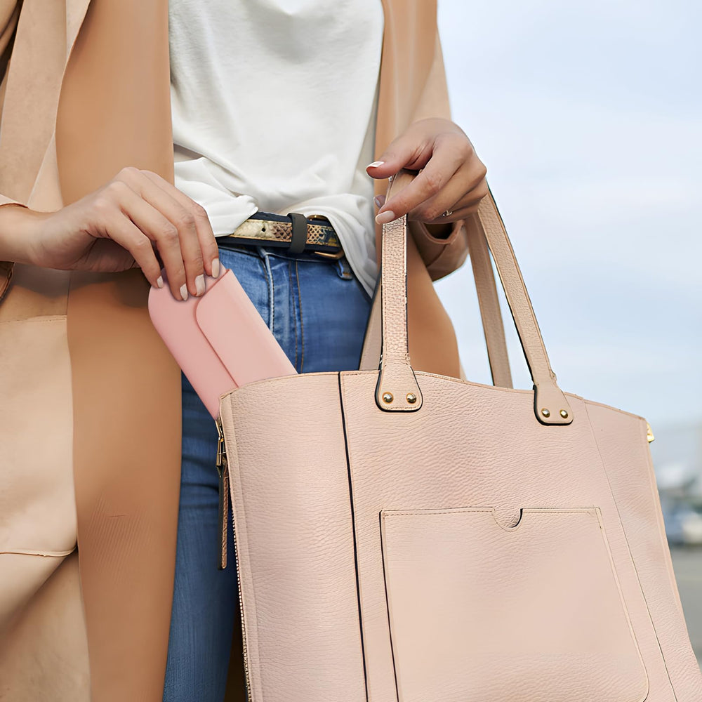 AGIKET pink-sand travel case pictured as a stylish gift option for makeup lovers